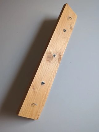 Colgador madera con pomos cerámica rosa