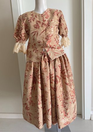 Traje regional infantil antiguo