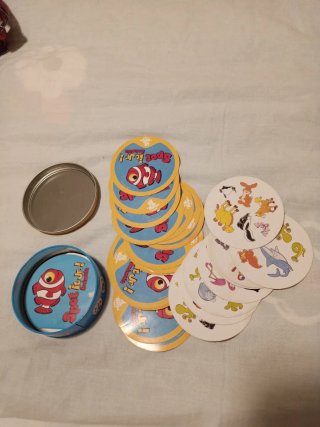 Spot it Jr! Animals Juego de Cartas