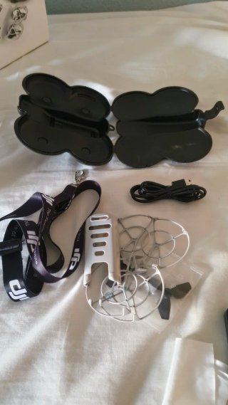 DJI Neo + DJI Controller 3 + 5 Baterías + Extras