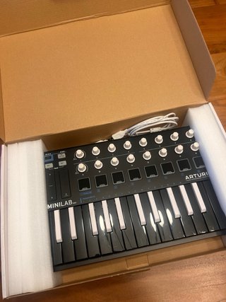Teclado Controlador Arturia Minilab mk II