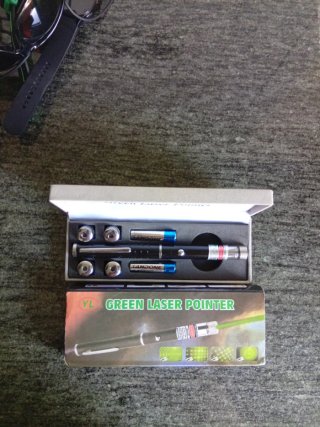 Puntero Láser Verde con Accesorios