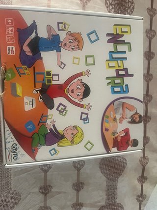 Juego de mesa Encuadra