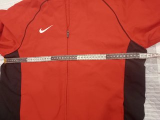 Chaqueta Nike Dri-Fit Roja y Negra