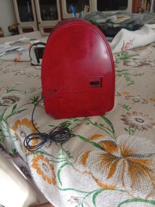 Radio Vintage Rossa e Gialla