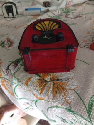 Radio Vintage Rossa e Gialla