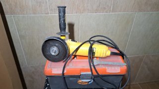 Radial DeWalt 900W