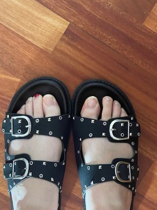 Sandalias negras