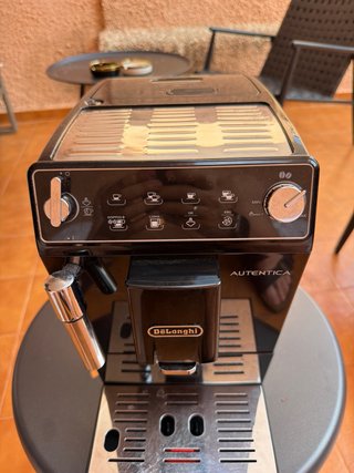 Cafetera DeLonghi Autentica Negra