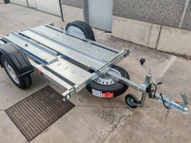 NUEVO: Remolque motos 750 kg piso semicompleto