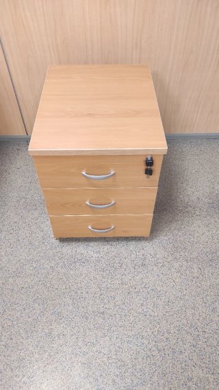Cajonera de oficina madera y metal