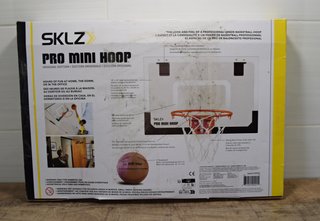 Mini canasta de baloncesto SKLZ