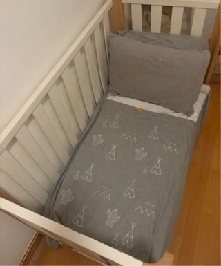 Cuna/cama infantil con estampado