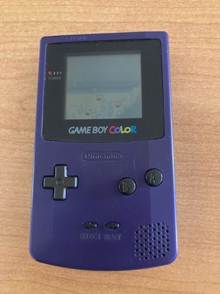 Nintendo Game Boy Color Morado + Pokémon Oro