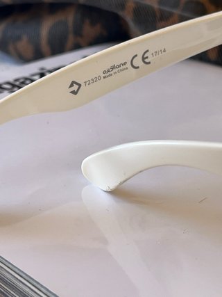 Gafas de sol blancas efecto espejo