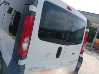Opel Vivaro 2005