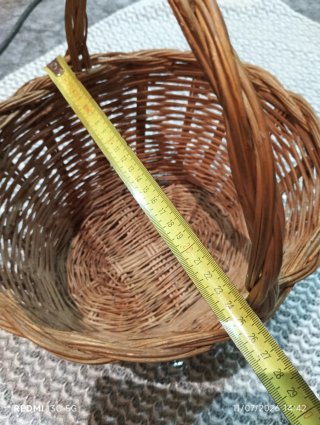 Cesta de mimbre antigua muy fuerte