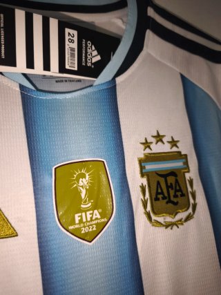 Maglietta e pantaloncini  Lionel Messi  12/14 anni