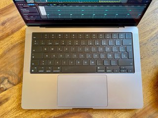 MacBook Pro 14” M1 Pro 16GB RAM SSD 1TB ( 2021 )
