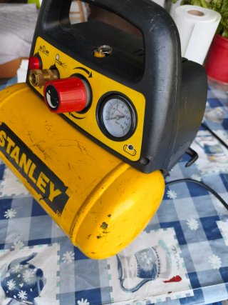 Compresor Stanley 1,5Hp 6Lt 8Bar