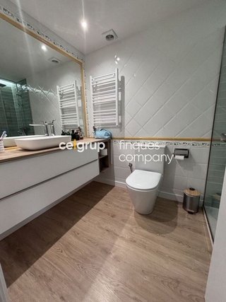 Piso en venta en Eixample Nord – La Devesa en Girona