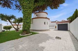 Chalet en venta en Empuriabrava en Castelló d´Empúries