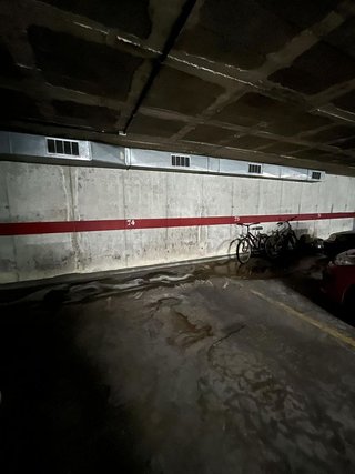 Garaje en alquiler en Eixample Nord – La Devesa en Girona