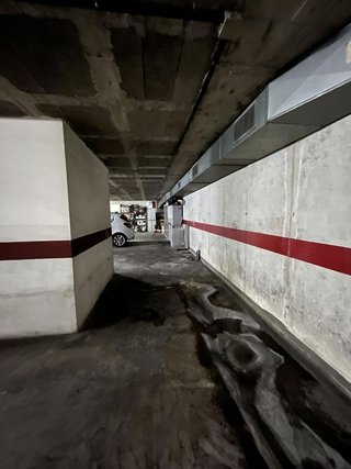 Garaje en alquiler en Eixample Nord – La Devesa en Girona