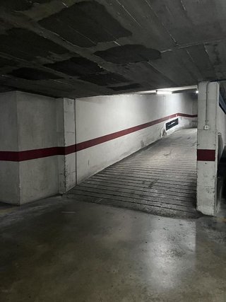 Garaje en alquiler en Eixample Nord – La Devesa en Girona