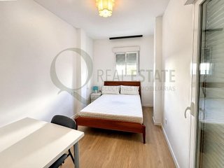 Piso en venta en Mercado en Alicante