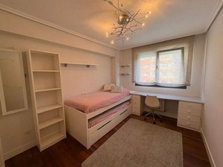 Piso en alquiler en Valdenoja - La Pereda en Santander