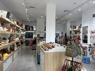 Local comercial en alquiler en Centre en Girona
