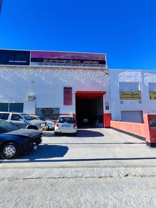 Nave industrial en alquiler en Pinos de Alhaurín - Periferia en Alhaurín de la Torre