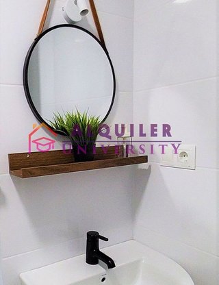 Piso en alquiler en El Plantinar - Felipe II - Tiro de Línea en Sevilla