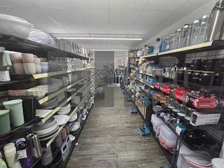 Local comercial en alquiler en Fondo en Santa Coloma de Gramanet