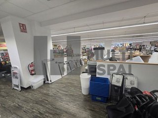 Local comercial en alquiler en Fondo en Santa Coloma de Gramanet