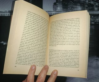 Tiempo De Silencio (Spanish Edition)