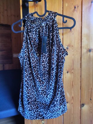 Top Leopardo- NUEVO con etiqueta