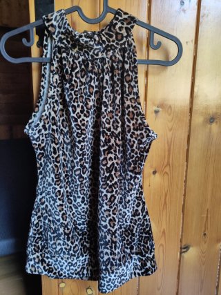 Top Leopardo- NUEVO con etiqueta