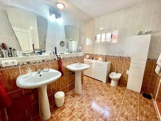 Chalet en venta en Crevillent