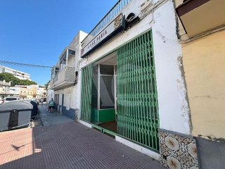 Local comercial en venta en Núcleo Urbano en Chiclana de la Frontera