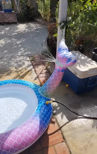 Piscina hinchable infantil sirena