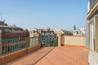 Ático en venta en Fort Pienc en Barcelona