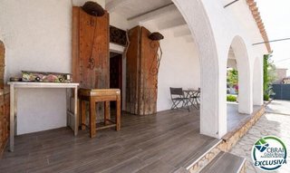 Chalet en venta en Empuriabrava en Castelló d´Empúries