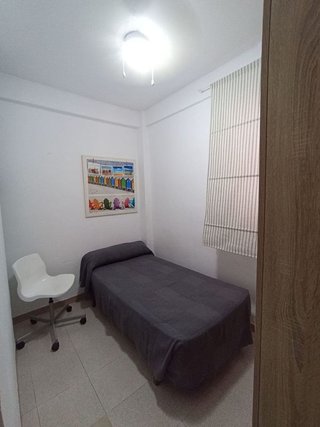 Piso en alquiler en El Juncal - Av. de la Paz en Sevilla