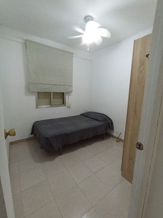 Piso en alquiler en El Juncal - Av. de la Paz en Sevilla