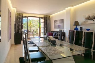 Piso en venta en Los Arqueros-Puerto del Almendro en Benahavís