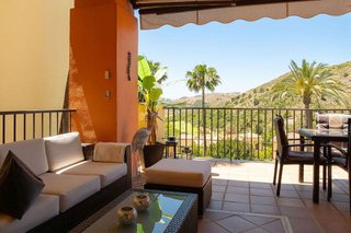 Piso en venta en Los Arqueros-Puerto del Almendro en Benahavís