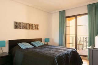 Piso en venta en Los Arqueros-Puerto del Almendro en Benahavís