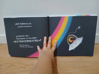 Libro infantil  No hay color